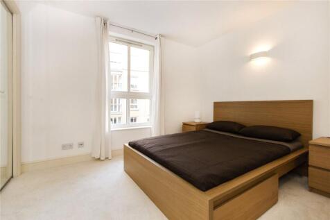 1 bed, 1 bath Apartment in London - Photo 3