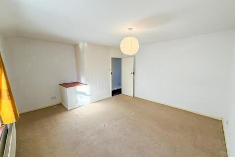 WhatsApp Image 2025-11-24 at 11.05.23 (3).jpeg