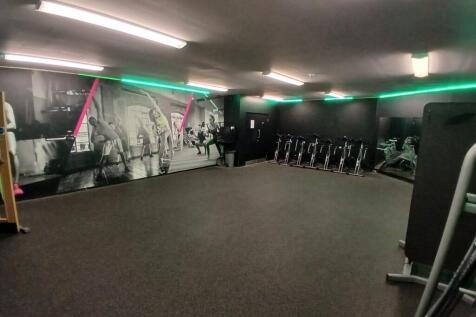 Leisure Facility to rent in leeds