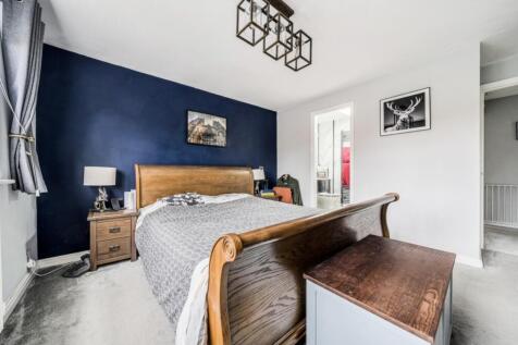 1361176-21-68dd60d3ad72b