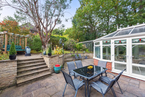 6 Fernhill Walk (...