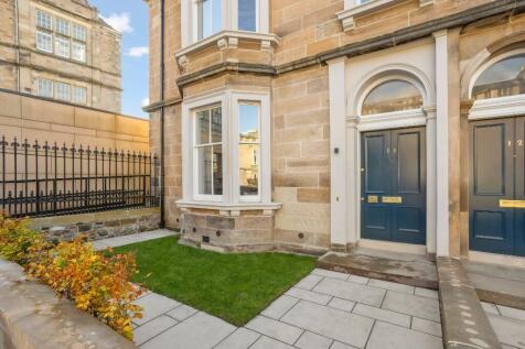 5 bed, 5 bath Town House in Edinburgh - Photo 6