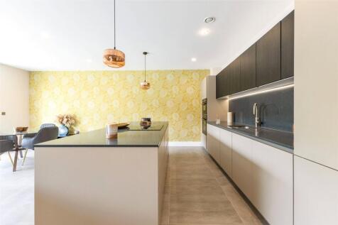 Show Apartment