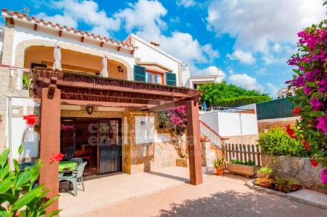 Villa with pool near the beach in Arenal den Castell