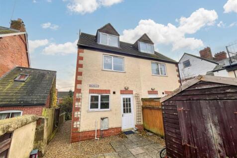 3 bed semi-detached house for rent in Great Western Terrace, Yeovil, Somerset
