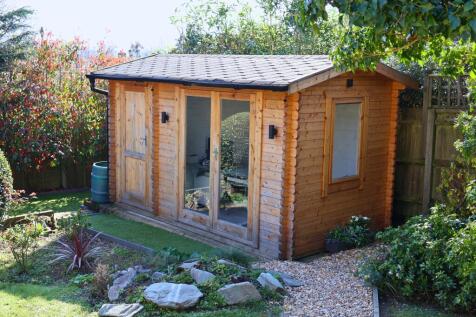 SUMMER HOUSE