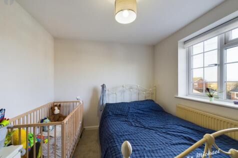 CAM03218G0-PR0473-STILL009