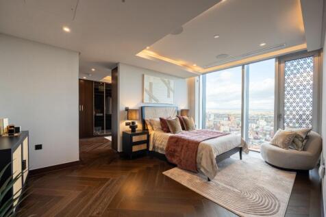 2 bed, 3 bath Apartment in Manchester - Photo 3