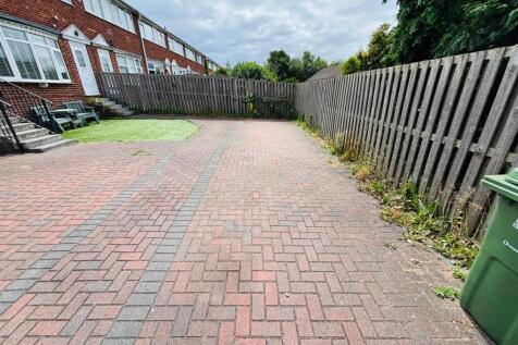 Off Street Parking: