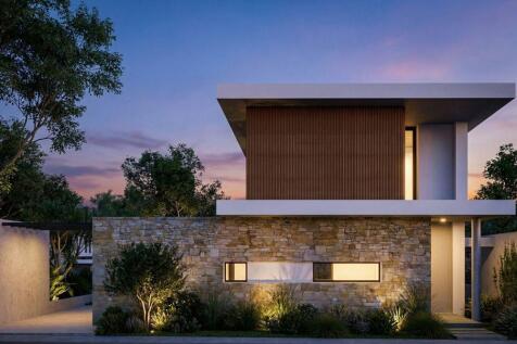 Front of Villa -...