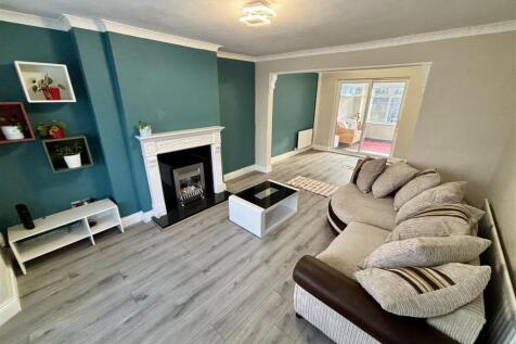 Open Plan Living and Dining Room