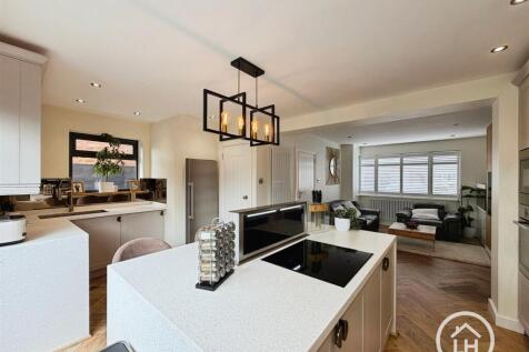 Lounge/Kitchen