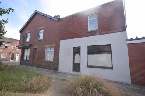 REAT SHOP EXTERIO...