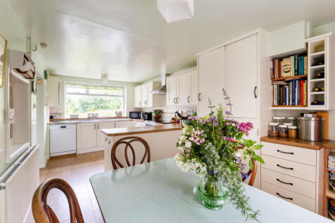 24 Kitchen Breakfast