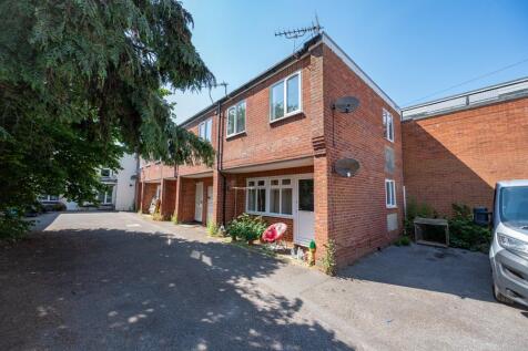 Flat 3 Gable Mews 23 15.jpg