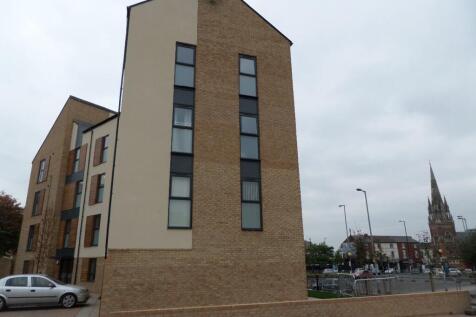 Liberty Estate Agents offer this stunning two bedroomed first floor apartment with all the modern conveniences right on your doorstep. In brief the property comprises open plan lounge/kitchen, 2 doubl