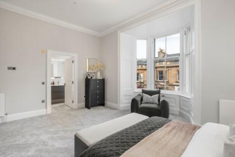 5 bed, 5 bath Town House in Edinburgh - Photo 8