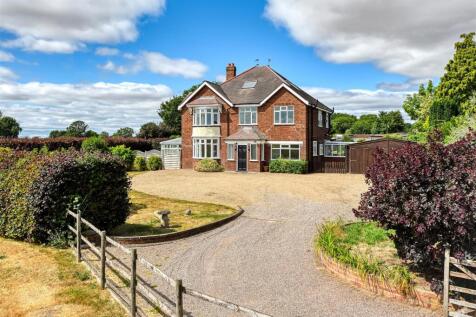 The Farmhouse-17.jpg