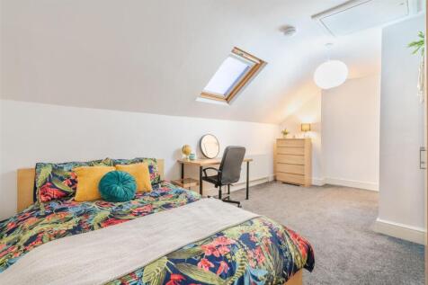 Bedroom 5.jpg