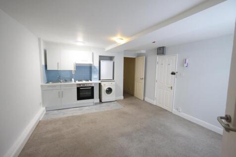 RECEPTION/KITCHEN