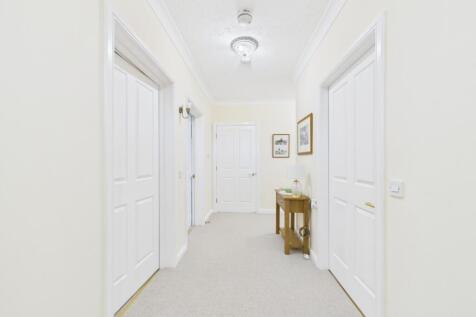 CAM02386G0-PR0153-STILL022