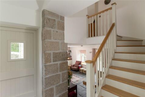 Stairs To Master Bed