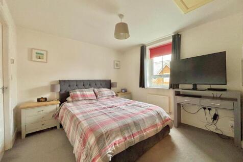 WhatsApp Image 2025-11-27 at 11.05.32_798963bc.jpg