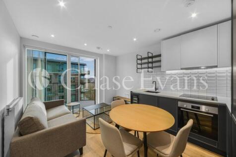 Contemporary one bedroom apartment set within Cairncross House, part of the impressive Kidbrooke Village development in SE9. This furnished apartment includes an open plan kitchen/living room, an ampl