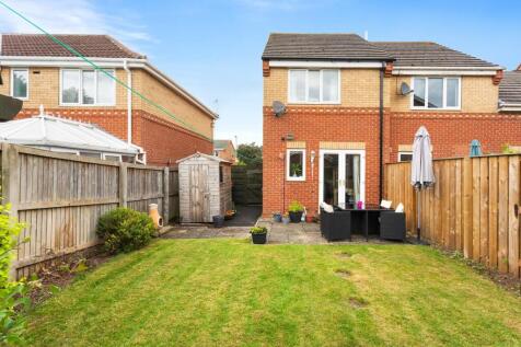 6 Hudson Close-12.jpg