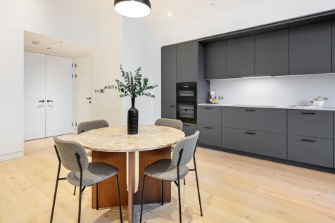 8 Carnaby Lofts