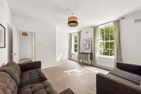 Situated on a quiet residential street just moments from Holloway Road, this beautifully presented two bedroom apartment enjoys an enviable location in one of North London's most desirable and well-co