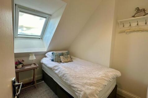 Bedroom 2.jpg