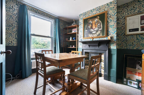 1336397-1-689debd...