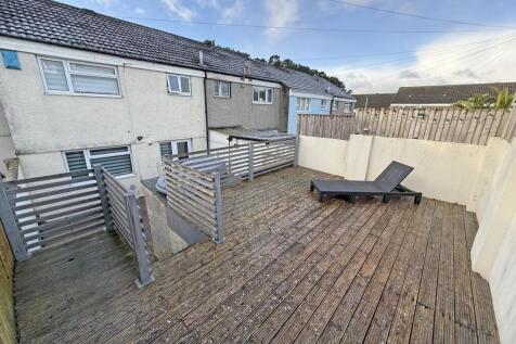 Coppice Gardens 3 - Rear.jpg