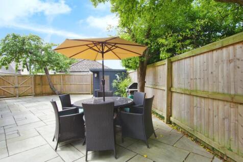 Side & Rear Garden