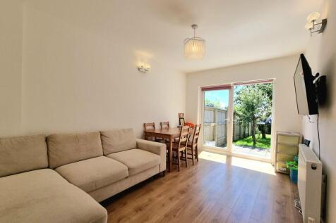 Reception Room / Third Bedroom