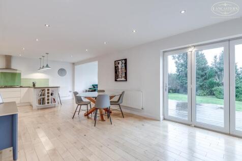 Open Plan Kitchen Dining Family Room