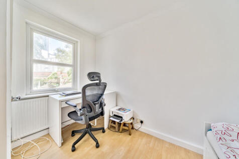 1349753-16-68b9a0...