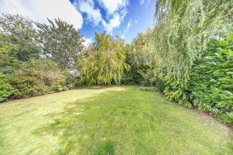 31 The Meadows garden 3.jpg