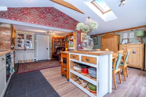 Kitchen Day Room