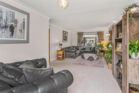 1 Lawrence Leys, Bloxham-8.jpg