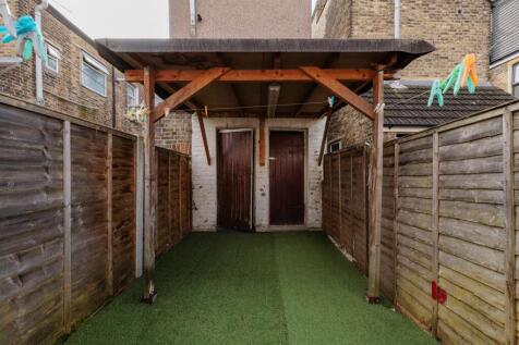 Caulfield Road, E6