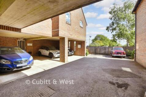 Driveway/Parking