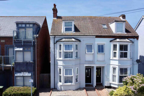 6 Bedroom Semi Detached HMO for Sale in Felixstow