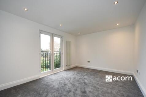 b8fc9611-23d1-f01...