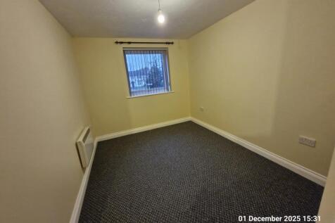 Master Bedroom with En-suite 