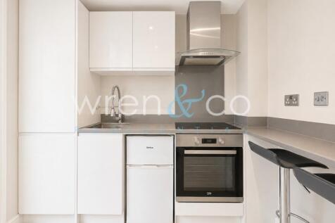 Video Tour Available - A spacious ground floor studio apartment with a large private garden ideally positioned on one of Hampstead Villages most desirable tree-lined roads.This charming home offers br