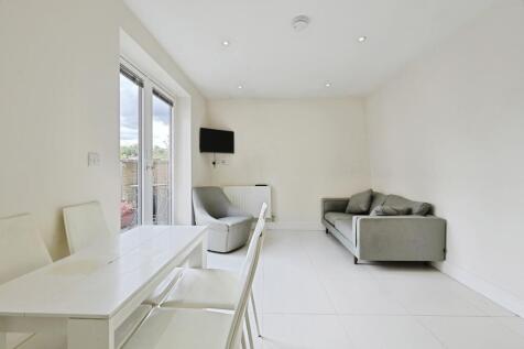Reception/Kitchen