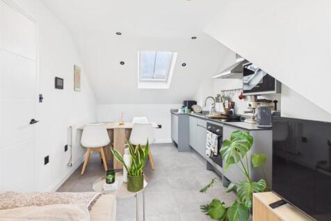Living Room/Kitchen