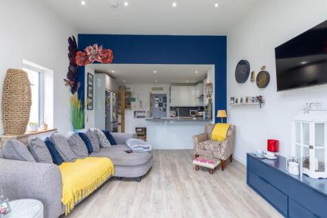21 Craigroyston Road, Scone-21.jpg